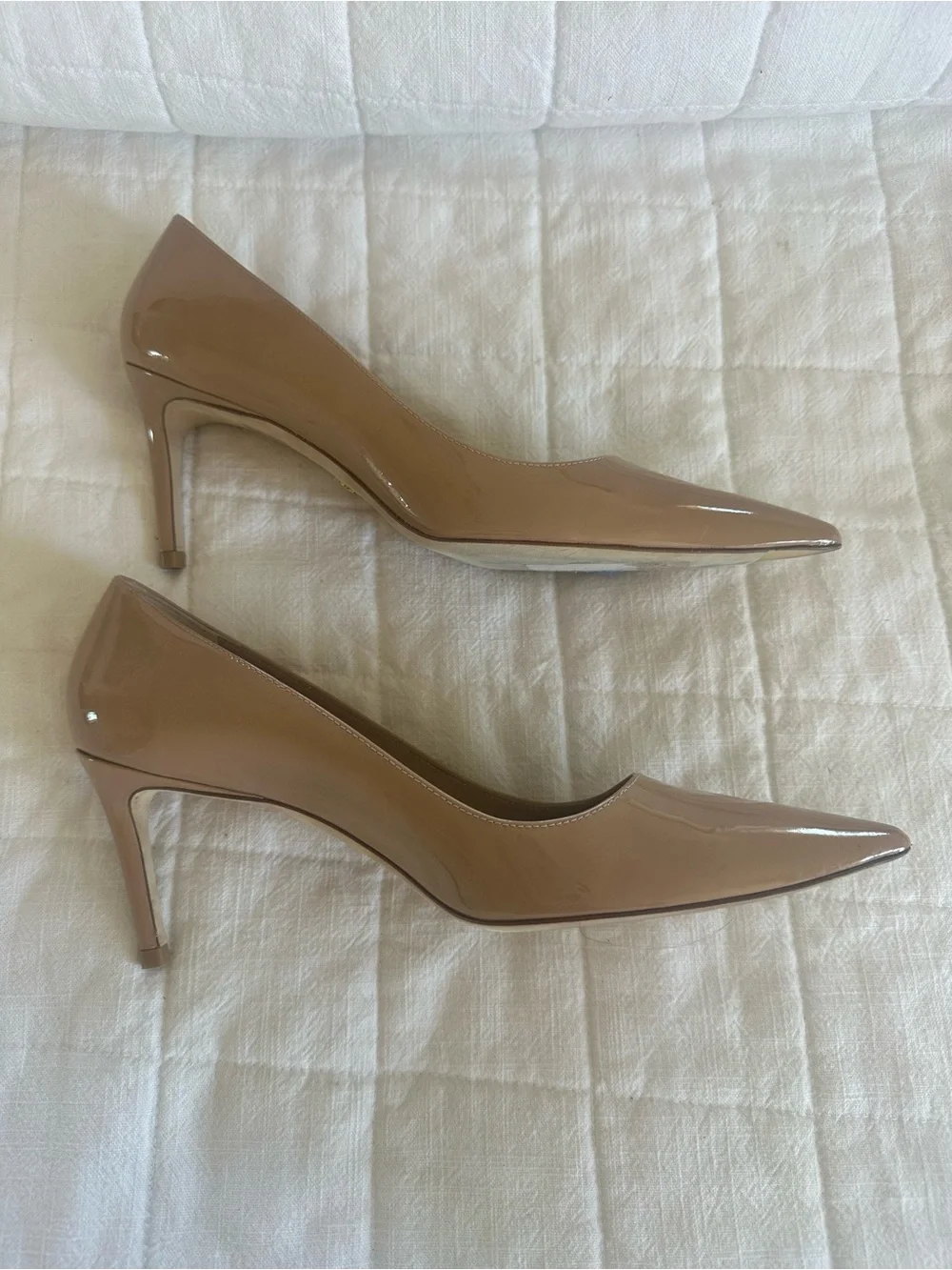 Stuart Weitzman Nude Patent Leather Pointed Toe Pumps – Size 8B